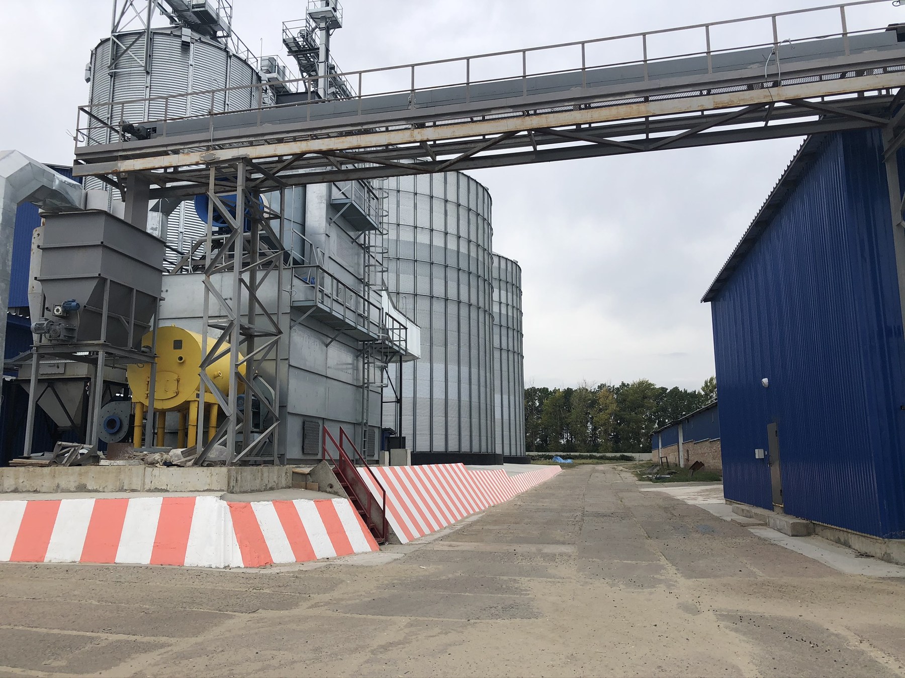 Neubau eines Komplexes zur Trocknung und Lagerung von Getreide auf dem Gelände von TOV SP „Rodina“, Dorf Hawryschi, Bezirk Bohoduchiw, Oblast Charkiw