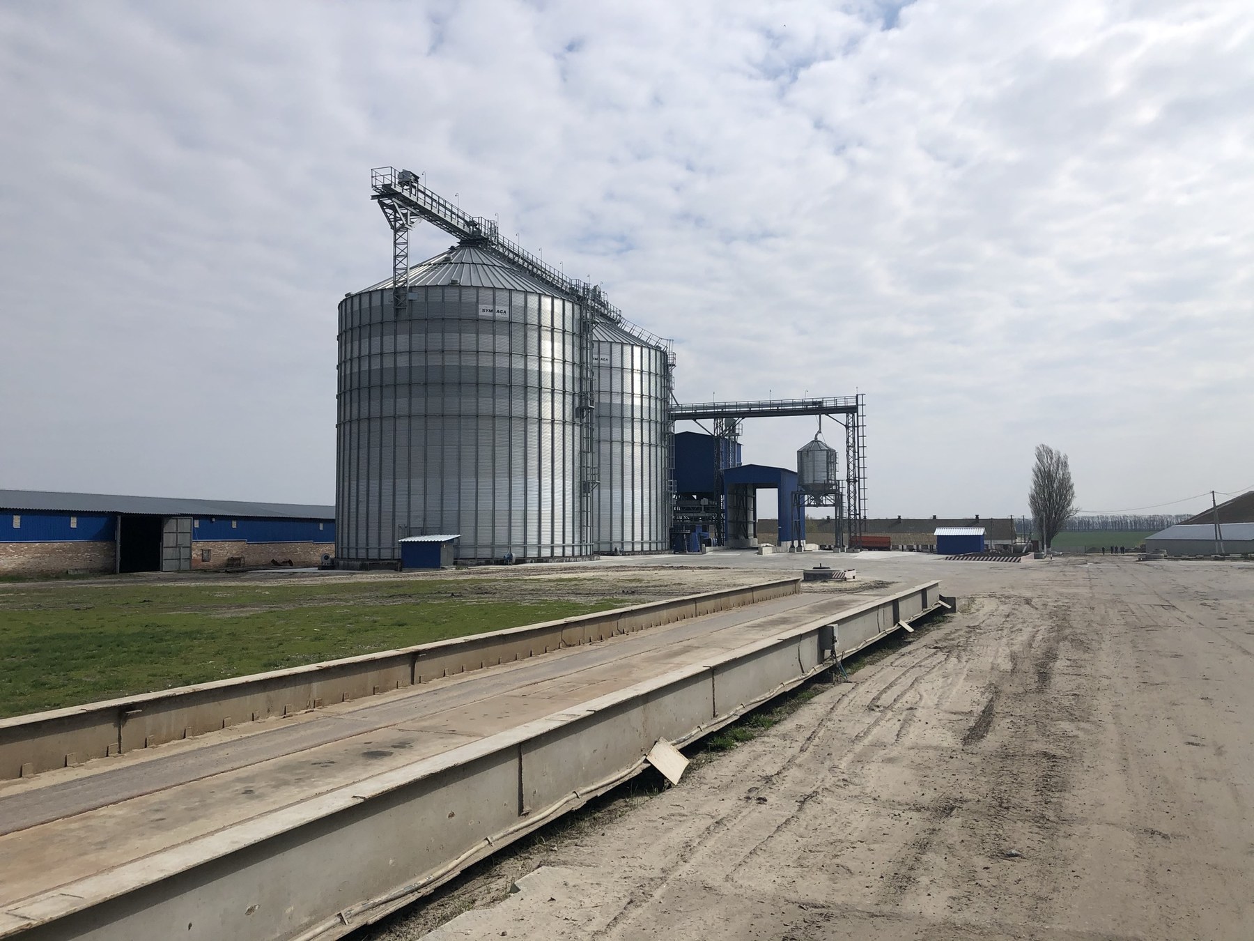 Neubau eines Komplexes zur Trocknung und Lagerung von Getreide auf dem Gelände von TOV SP „Rodina“, Dorf Hawryschi, Bezirk Bohoduchiw, Oblast Charkiw